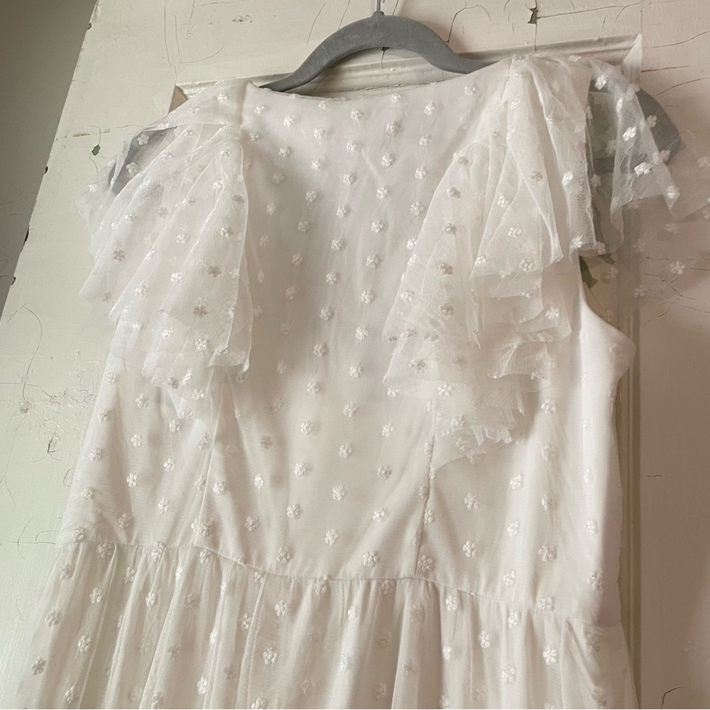 Tuckernuck, Blanc Giselle Tulle Gown, Medium - Picture 7 of 13